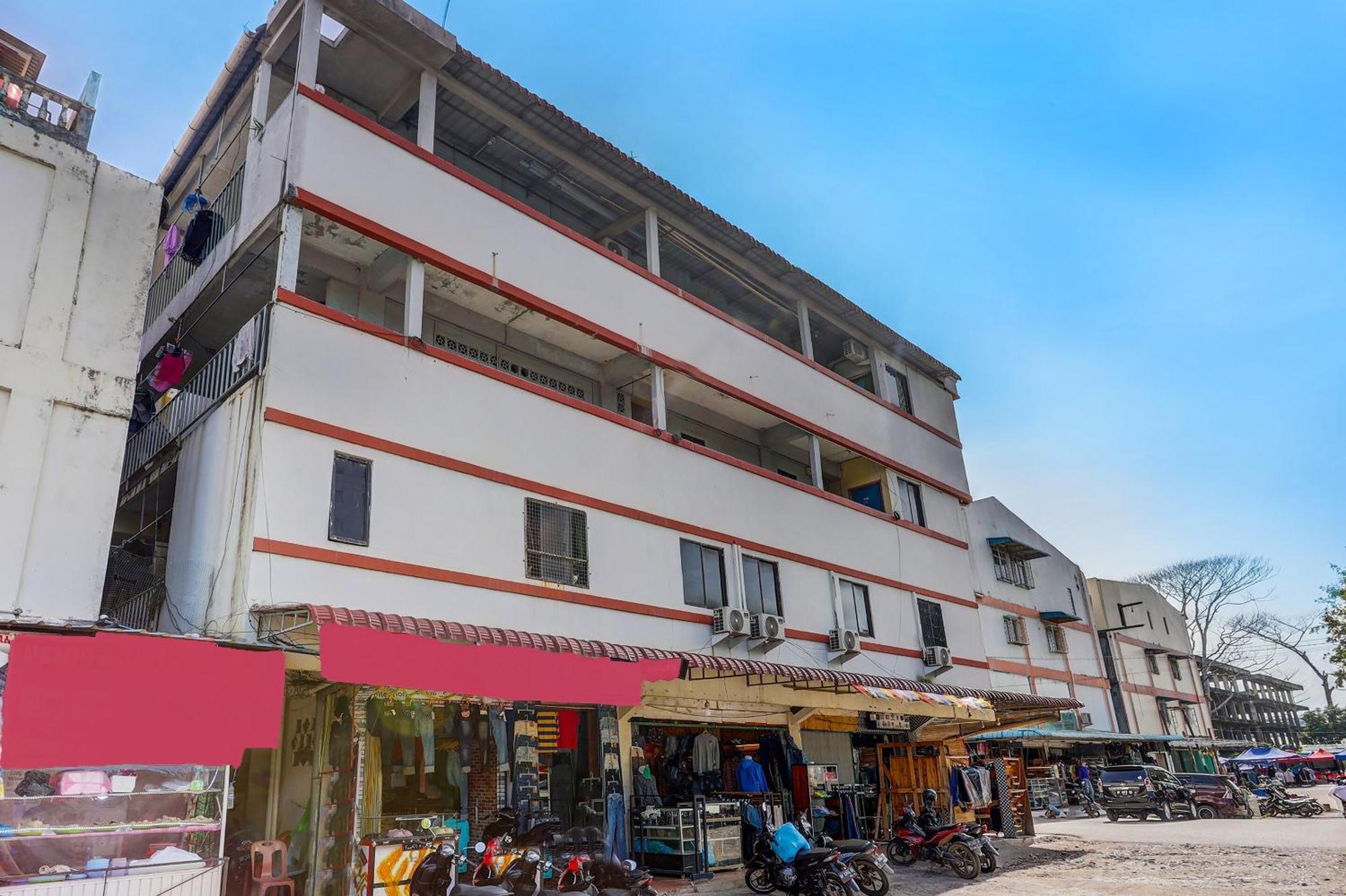 נגויה Oyo 92322 Hasan House Syariahnearpelabuhan Feri Harbor Bay מראה חיצוני תמונה
